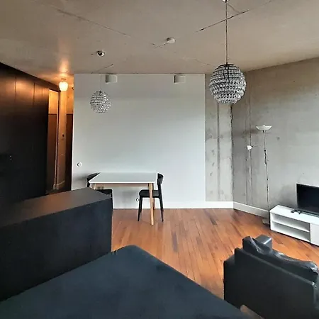 Apartment Modern Near The Bus Station And The Airport *
